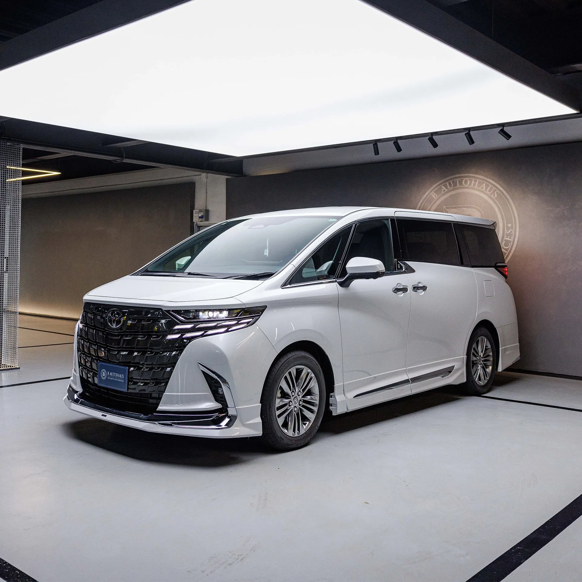 Toyota Alphard Z