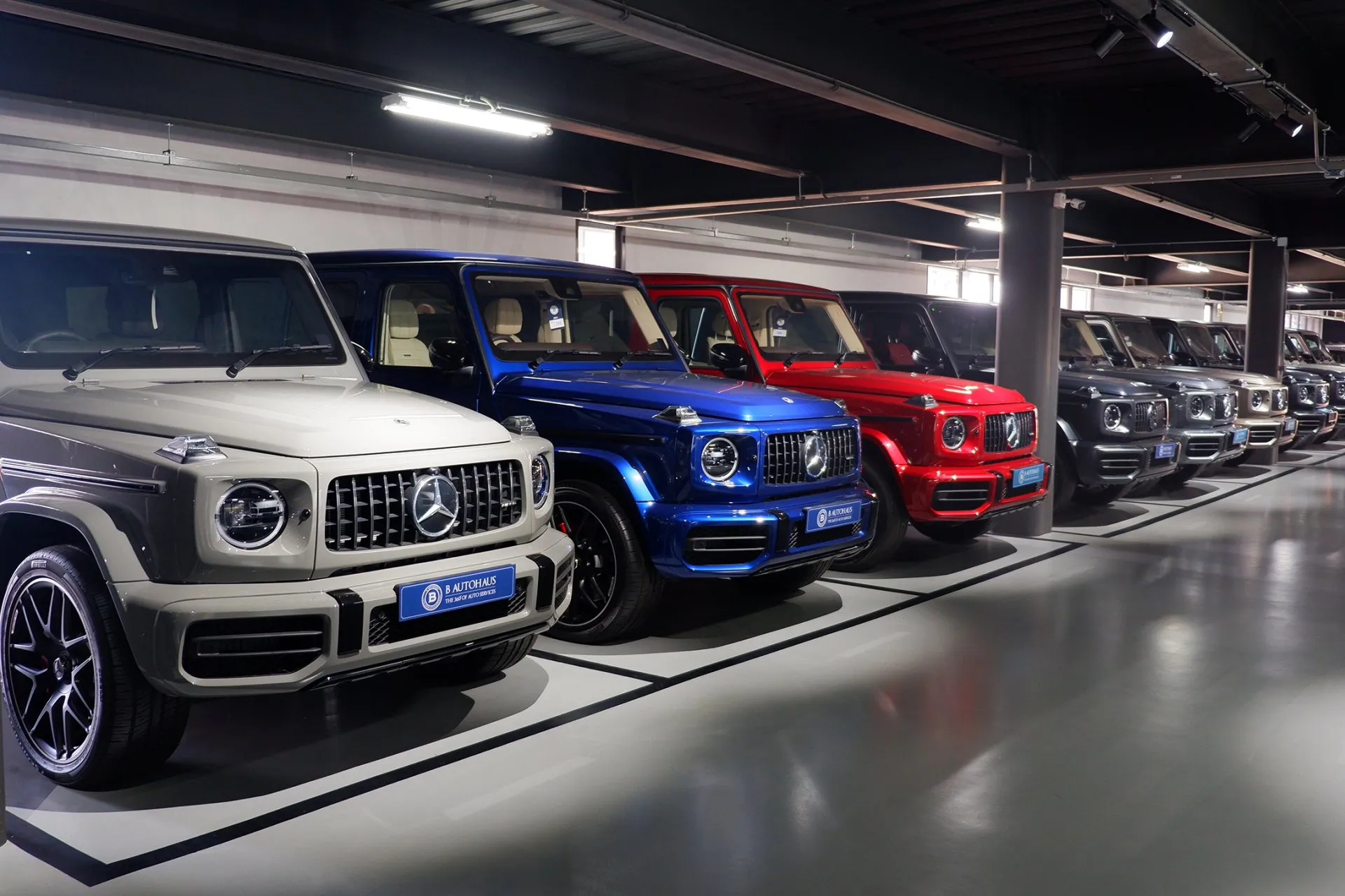 Inside the Vibhavadi showroom · 2