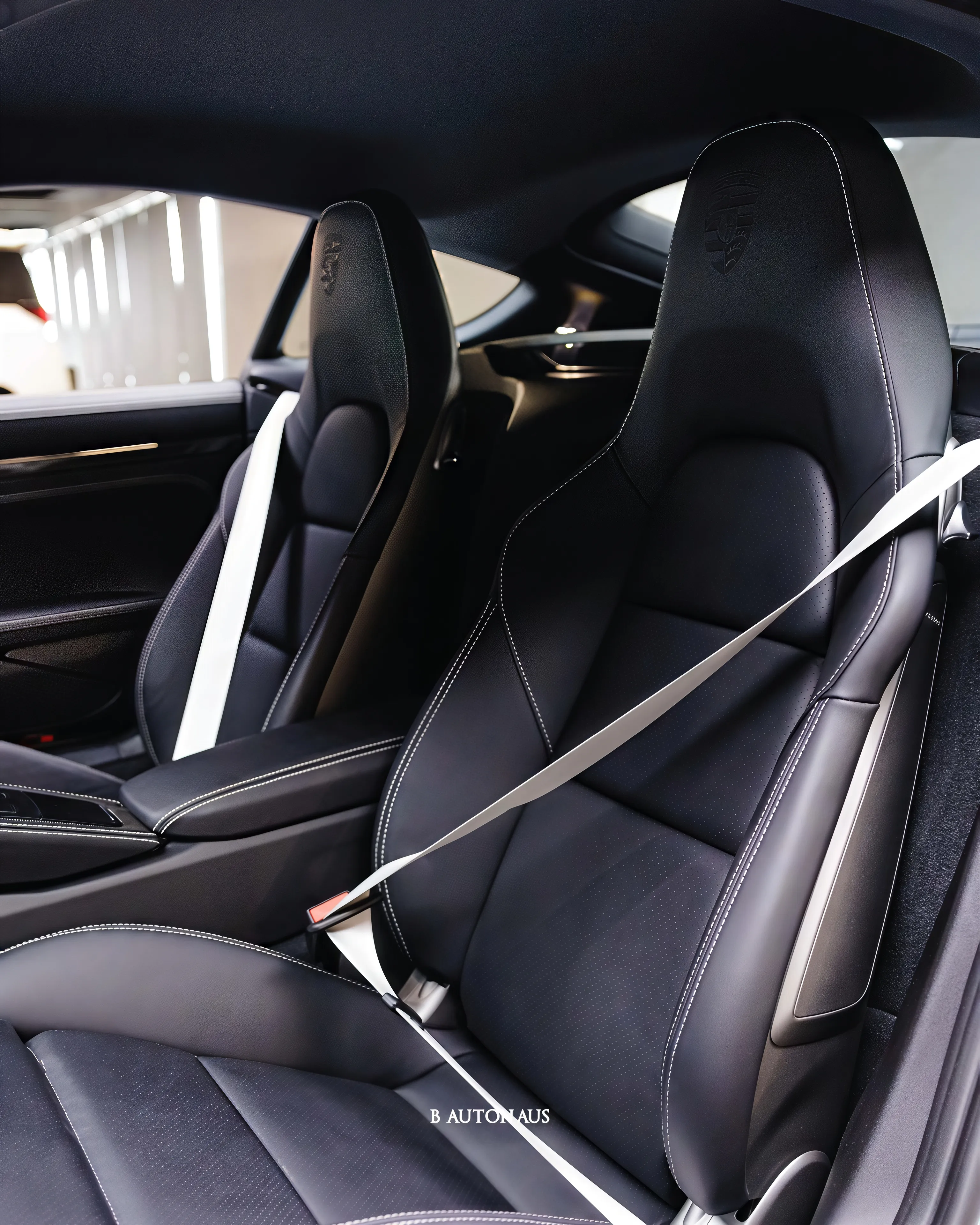 Porsche 718 Cayman · 6