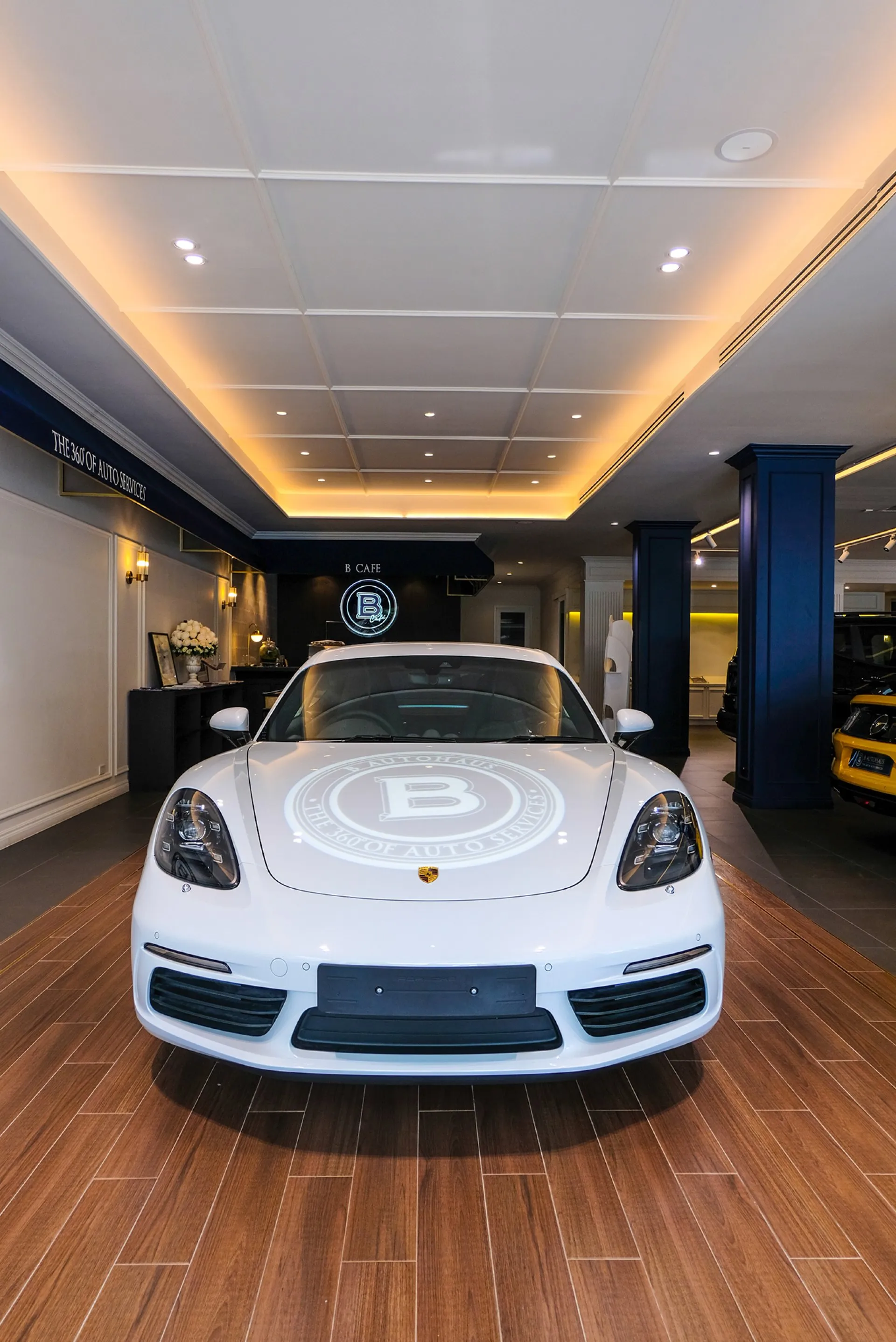 718 Cayman · 3