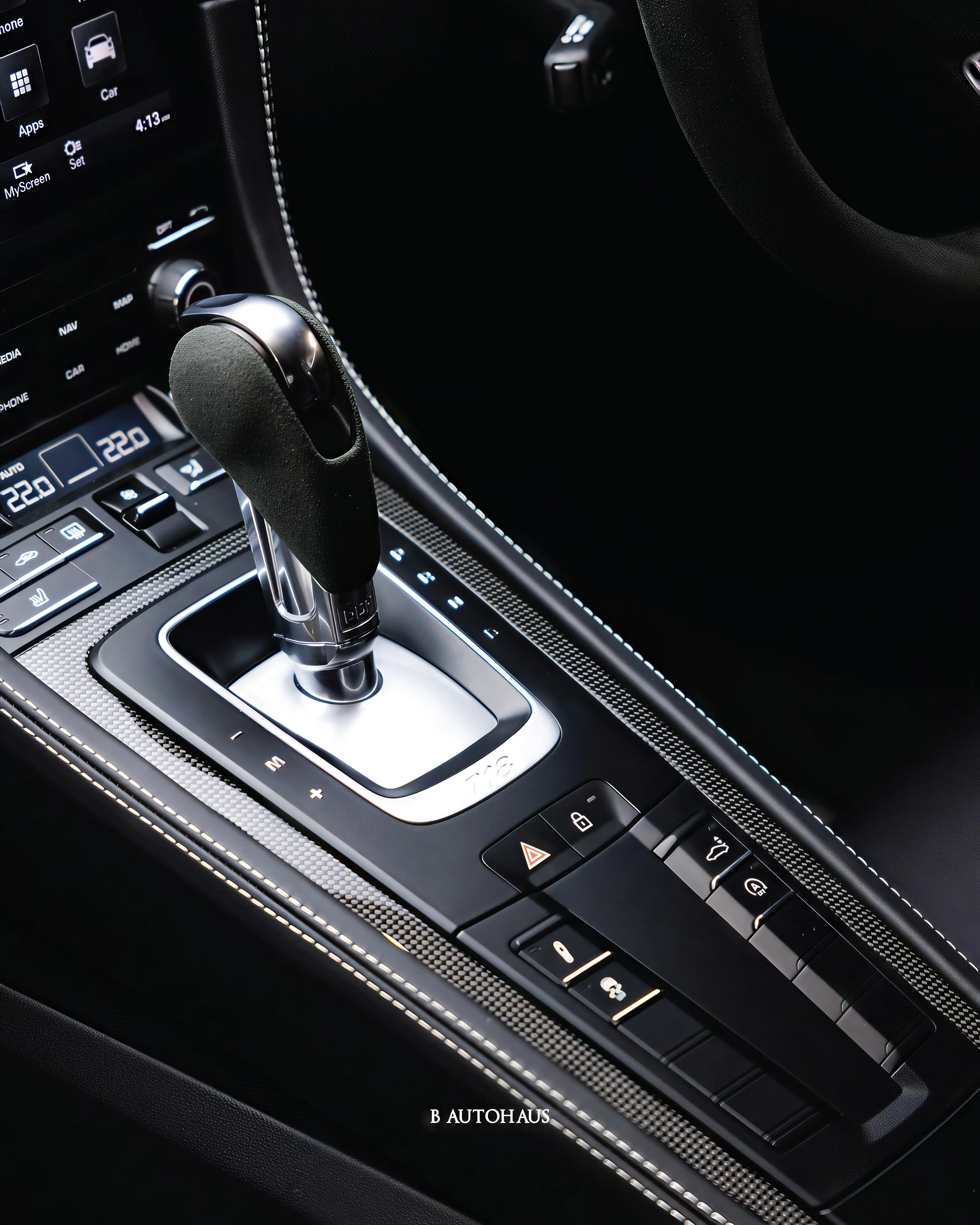 Porsche 718 Cayman · 8