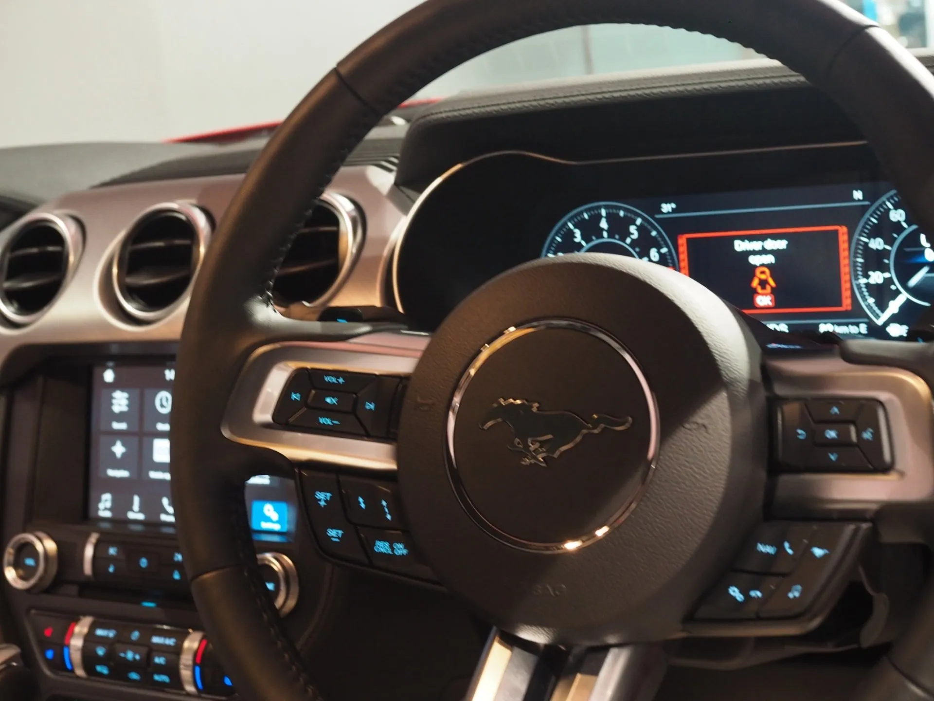 Ford Mustang · 5