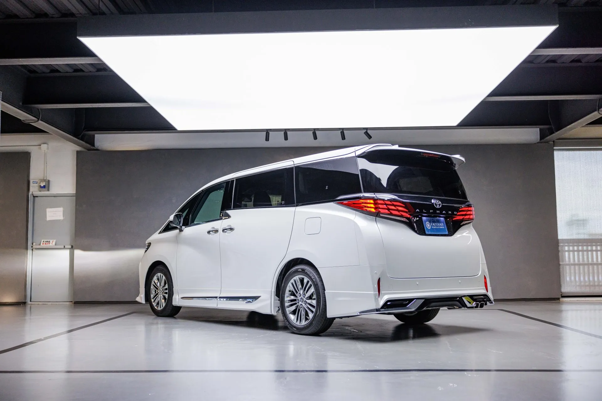 Toyota Alphard Z