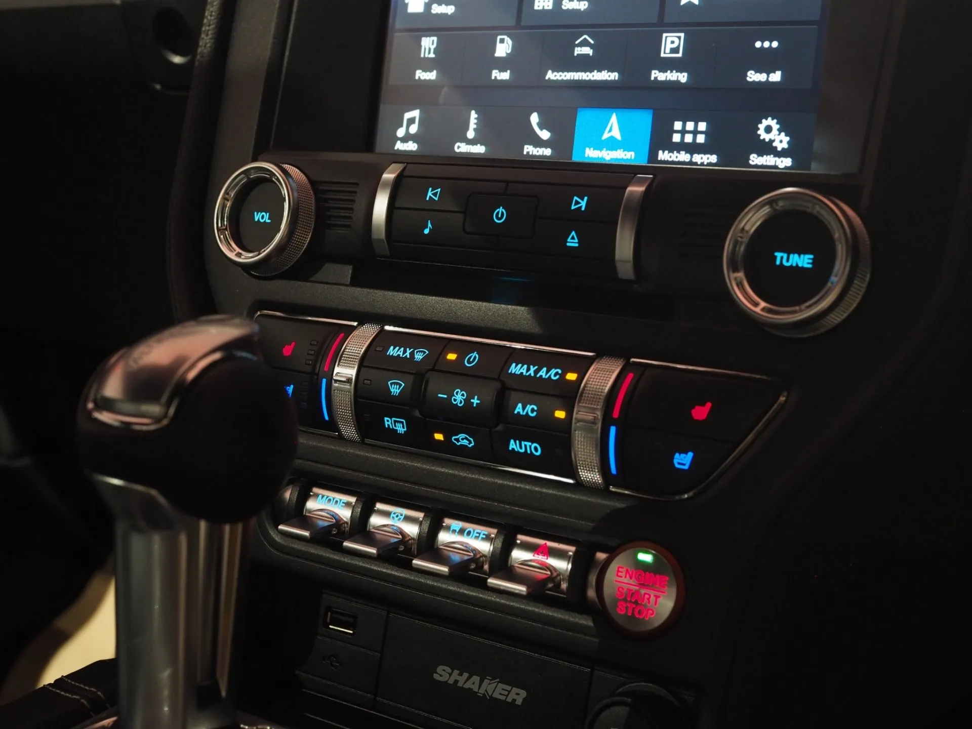 Ford Mustang · 6
