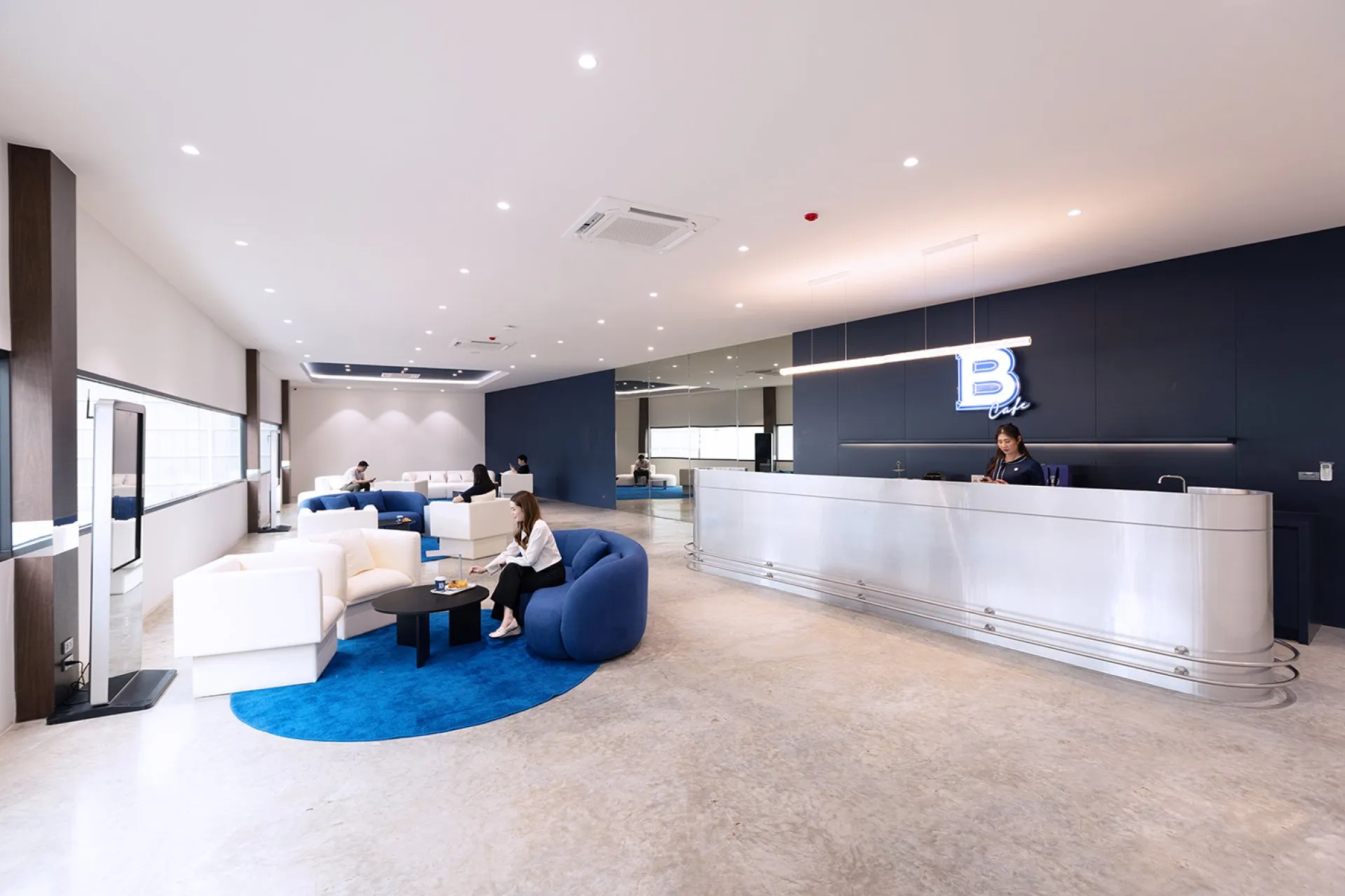 B Service Center · 6