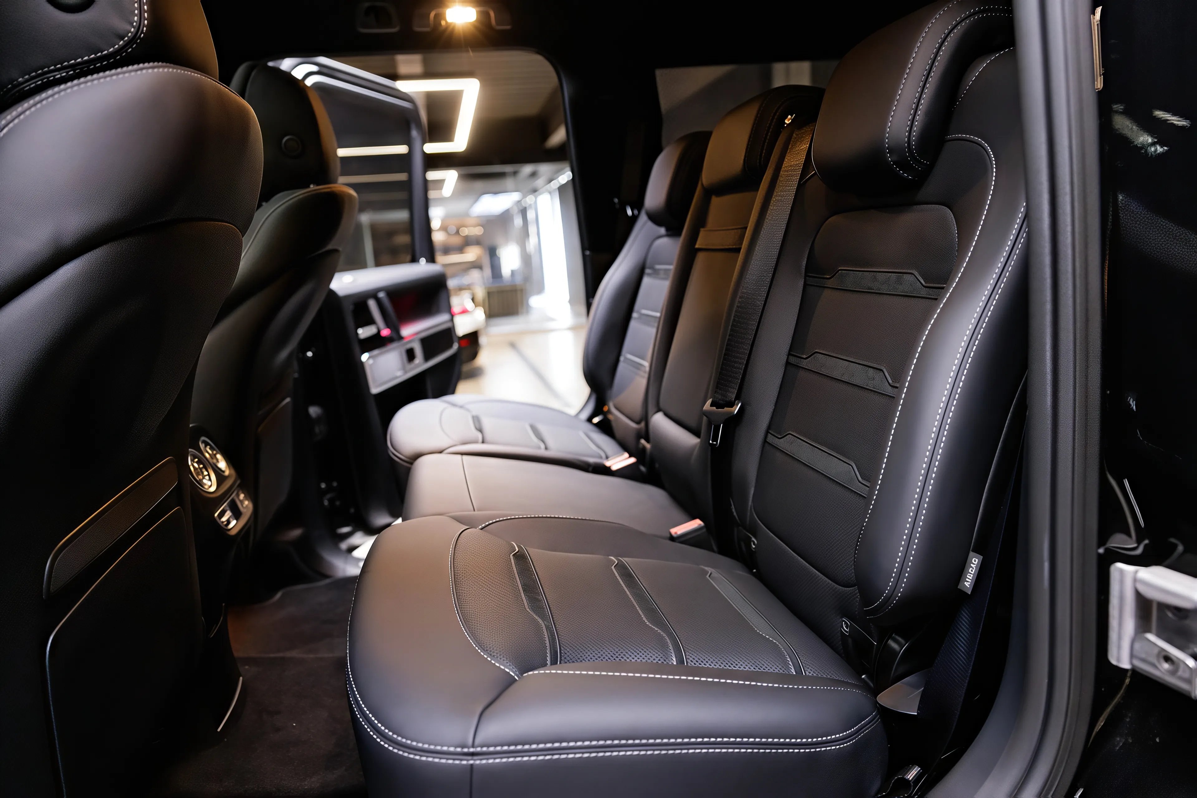 Mercedes-AMG G 63 · 10