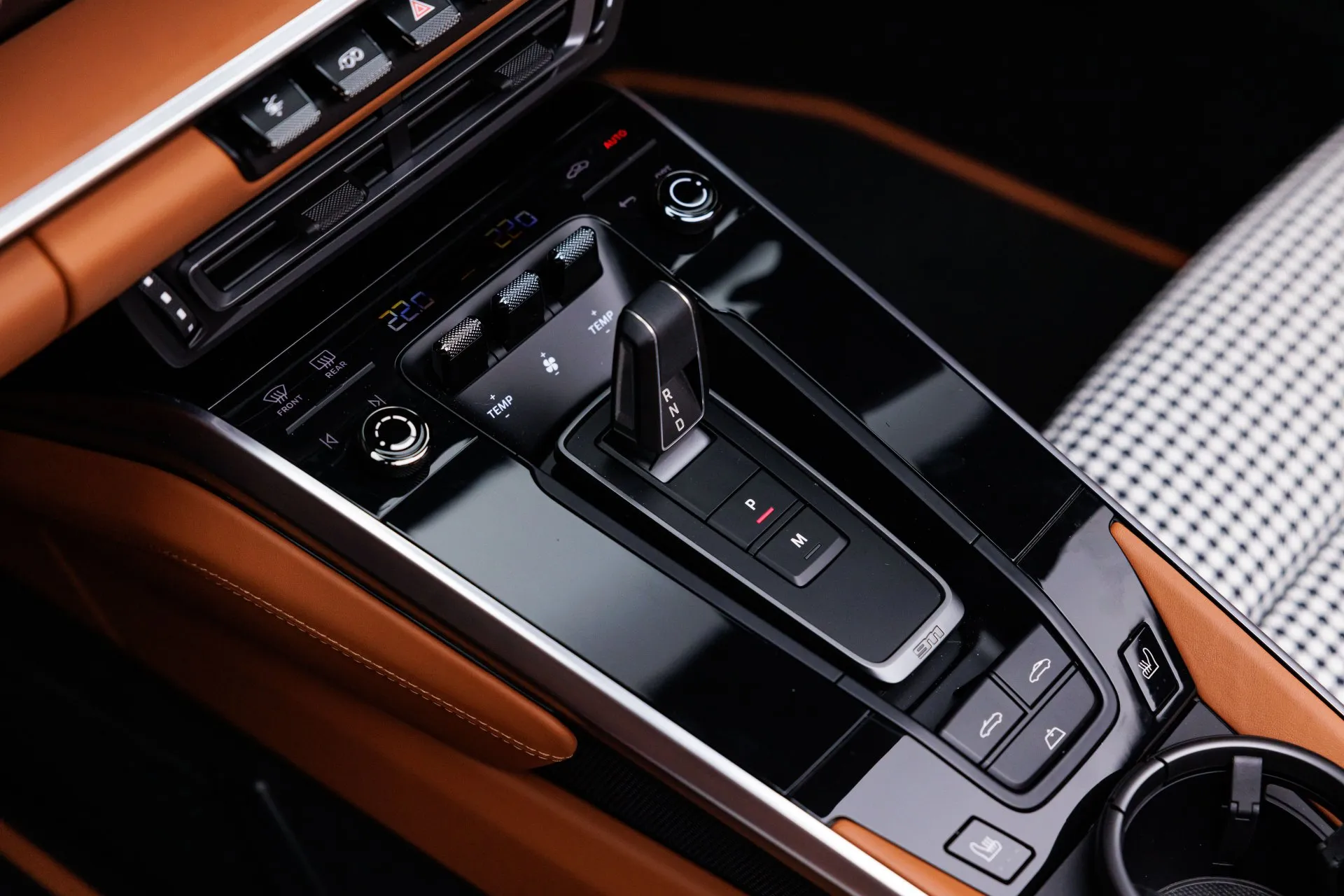 Porsche 911 Turbo S Cabriolet · 10