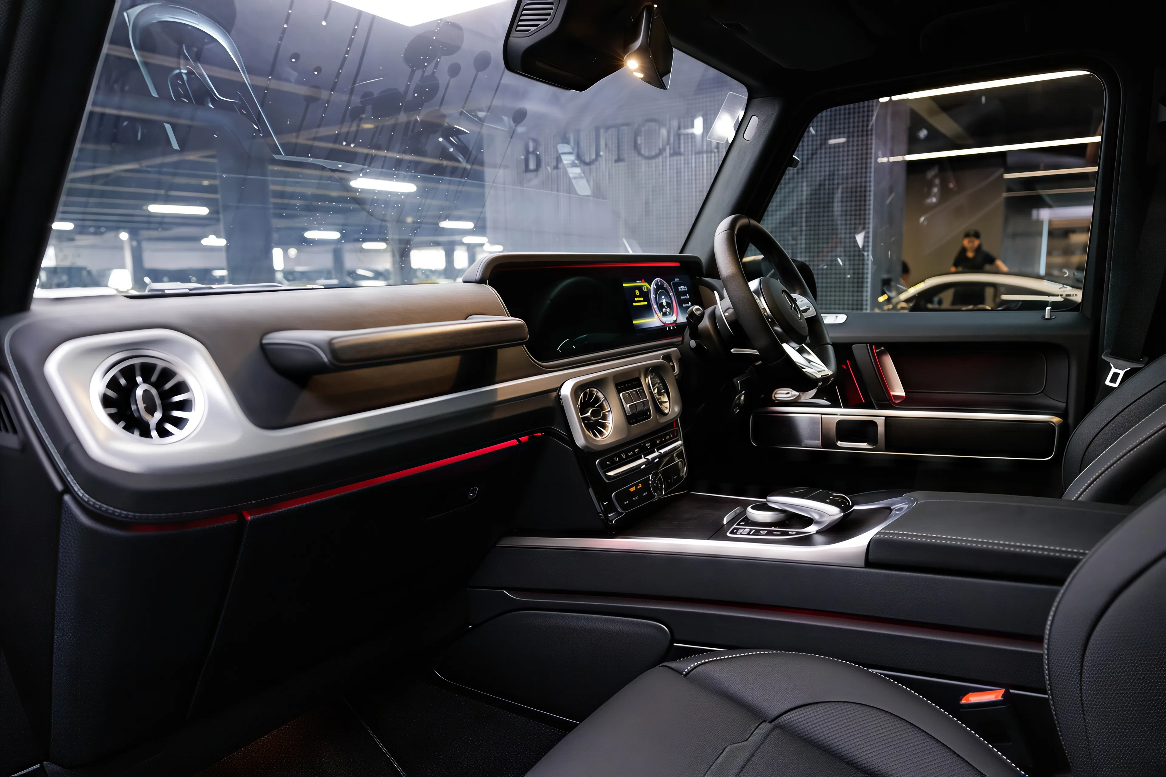 Mercedes-AMG G 63 · 12