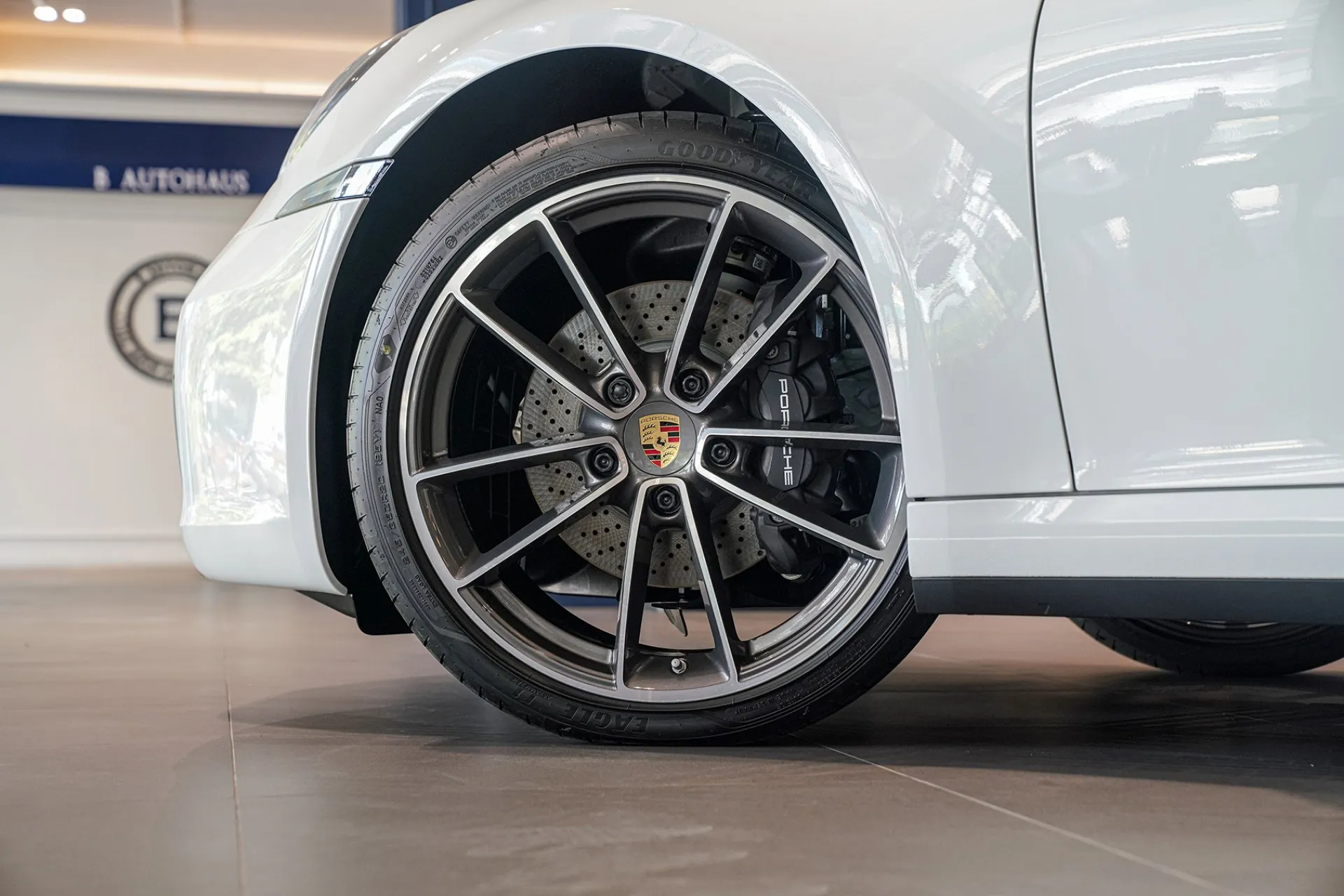 911 Carrera · 9