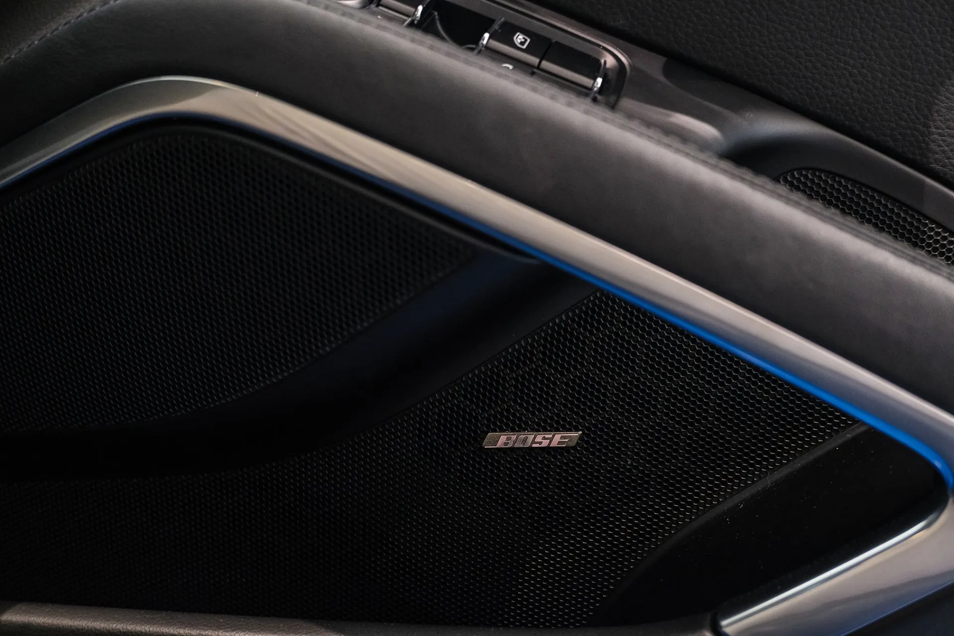 718 Cayman · 13