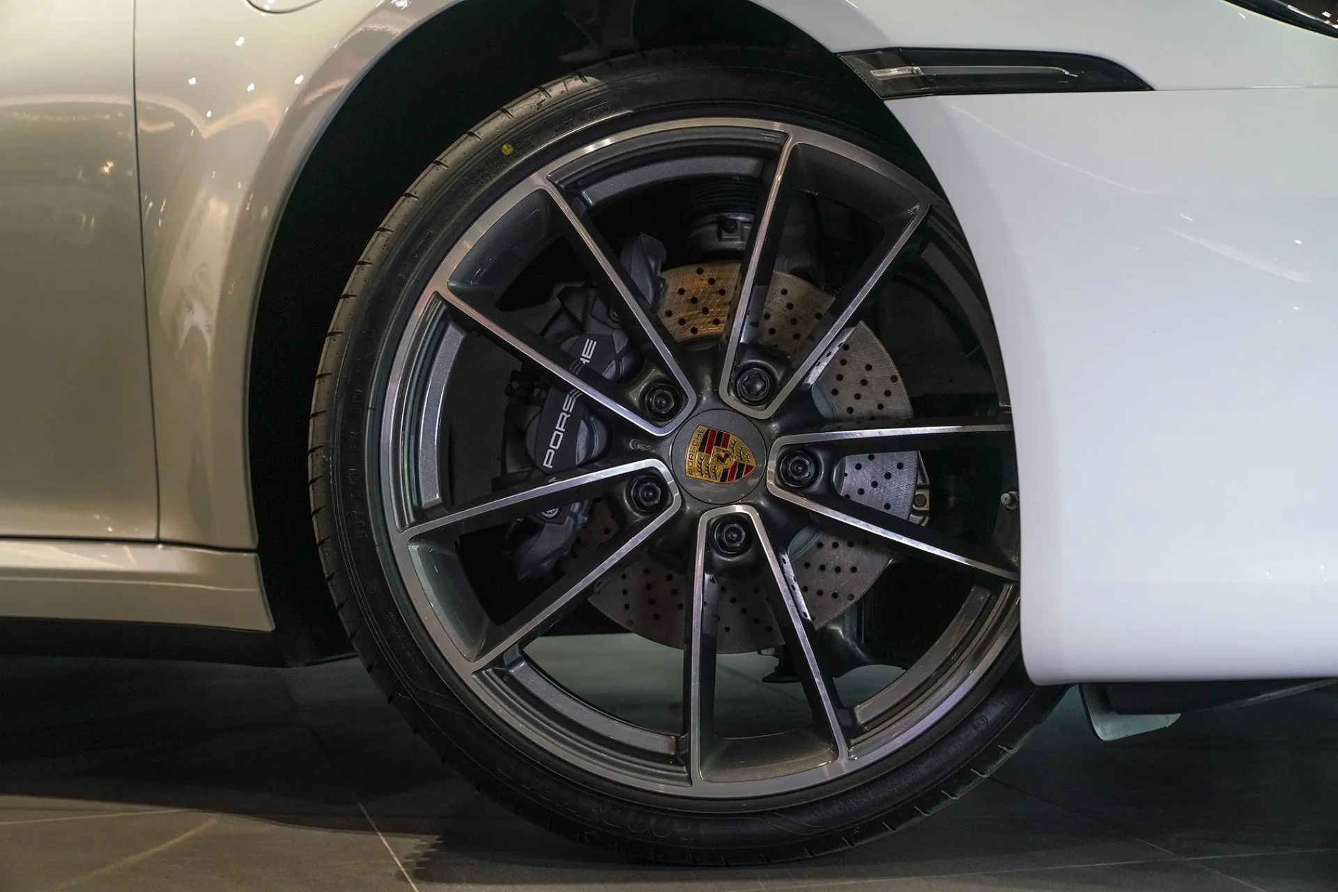 911 Carrera · 15