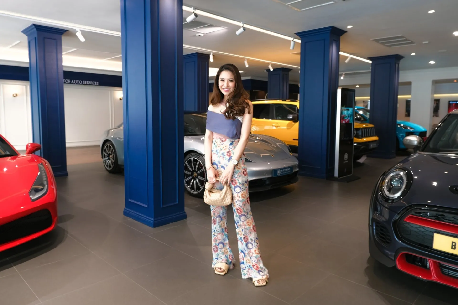 B Autohaus customers · 5