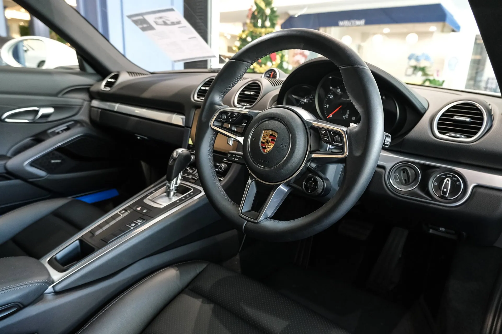 718 Cayman · 19